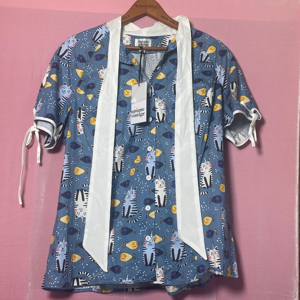 Unique Vintage NWT zebra cat blouse